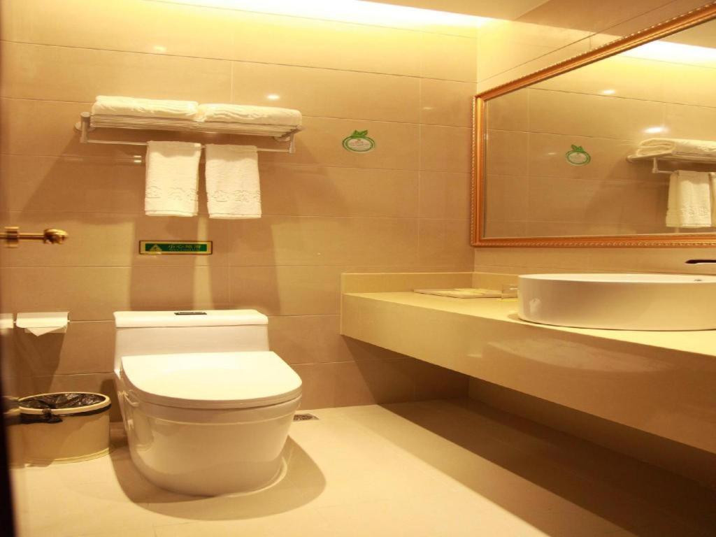 Vienna Hotel Shanghai Pudong Airport Esterno foto