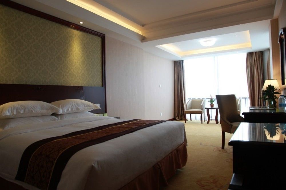 Vienna Hotel Shanghai Pudong Airport Esterno foto