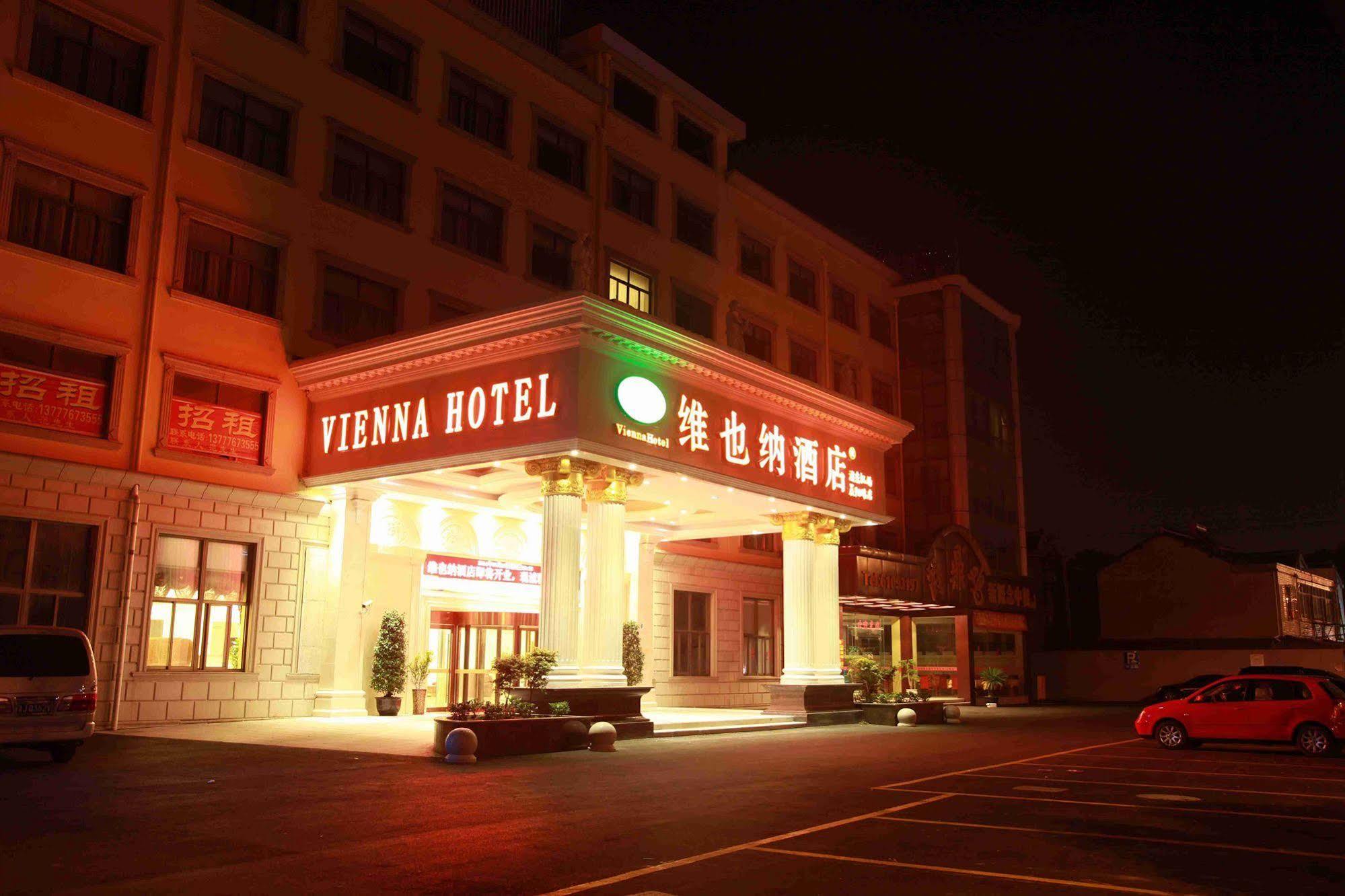 Vienna Hotel Shanghai Pudong Airport Esterno foto