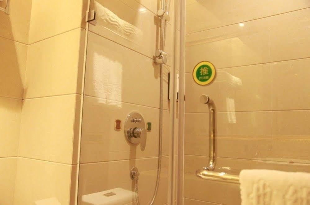Vienna Hotel Shanghai Pudong Airport Esterno foto